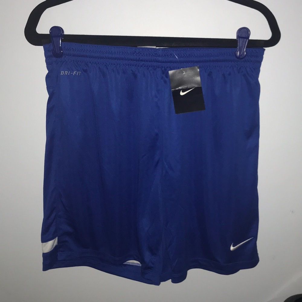 NWT men’s royal blue Nike shorts